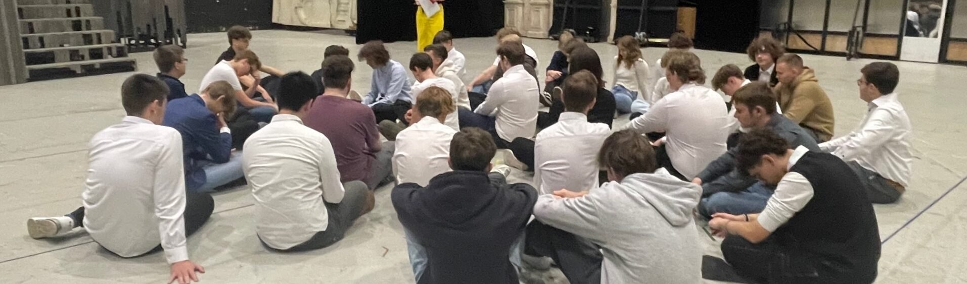 „Krieg. Stell dir vor, er wäre hier.“